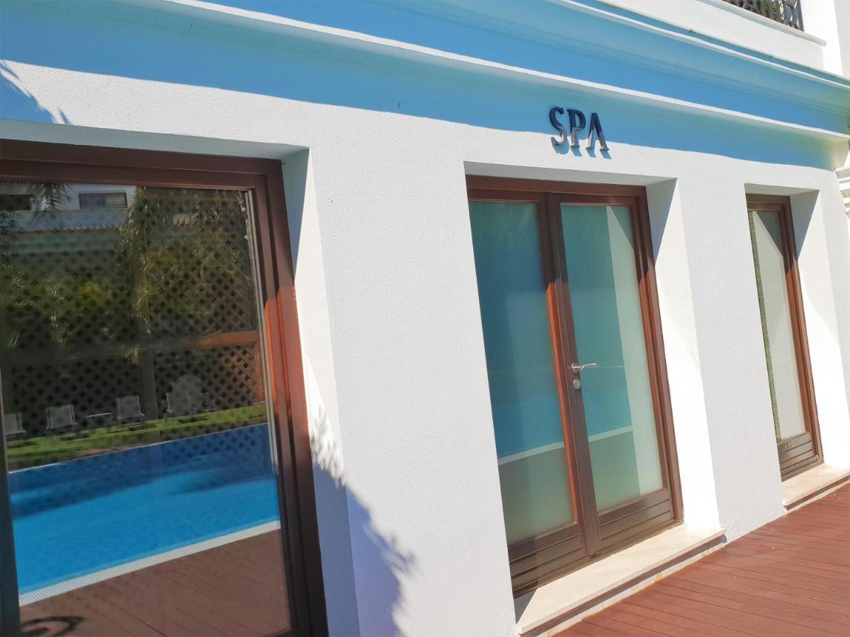 Luxury Apartment Frontal Beach In Doncella Beach Естепона Екстер'єр фото