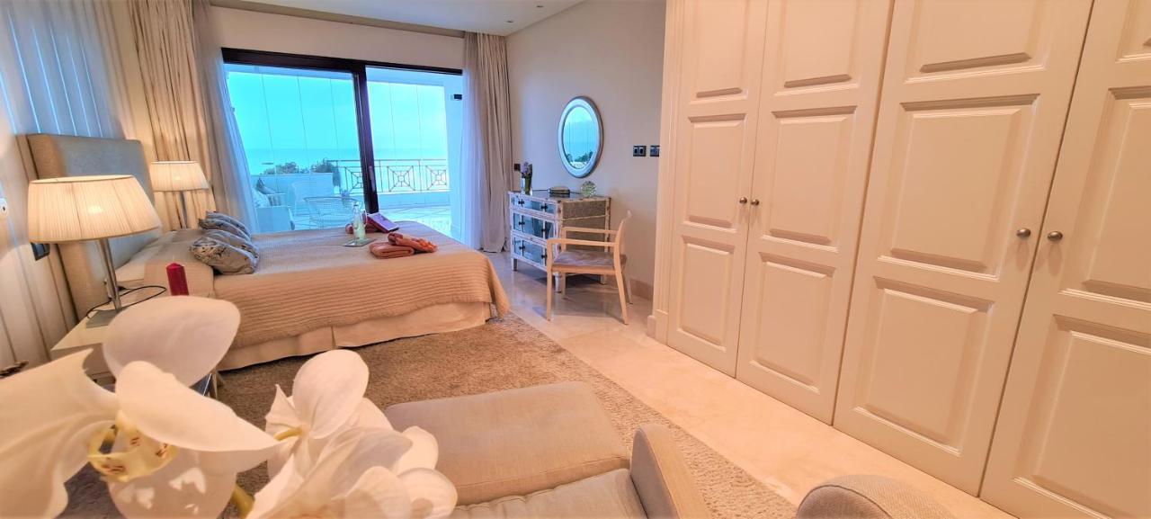 Luxury Apartment Frontal Beach In Doncella Beach Естепона Екстер'єр фото