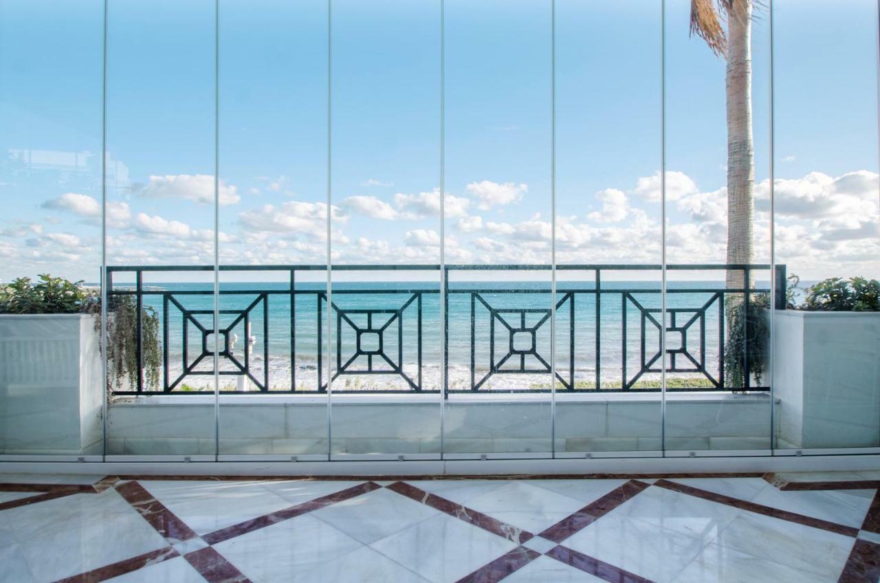 Luxury Apartment Frontal Beach In Doncella Beach Естепона Екстер'єр фото